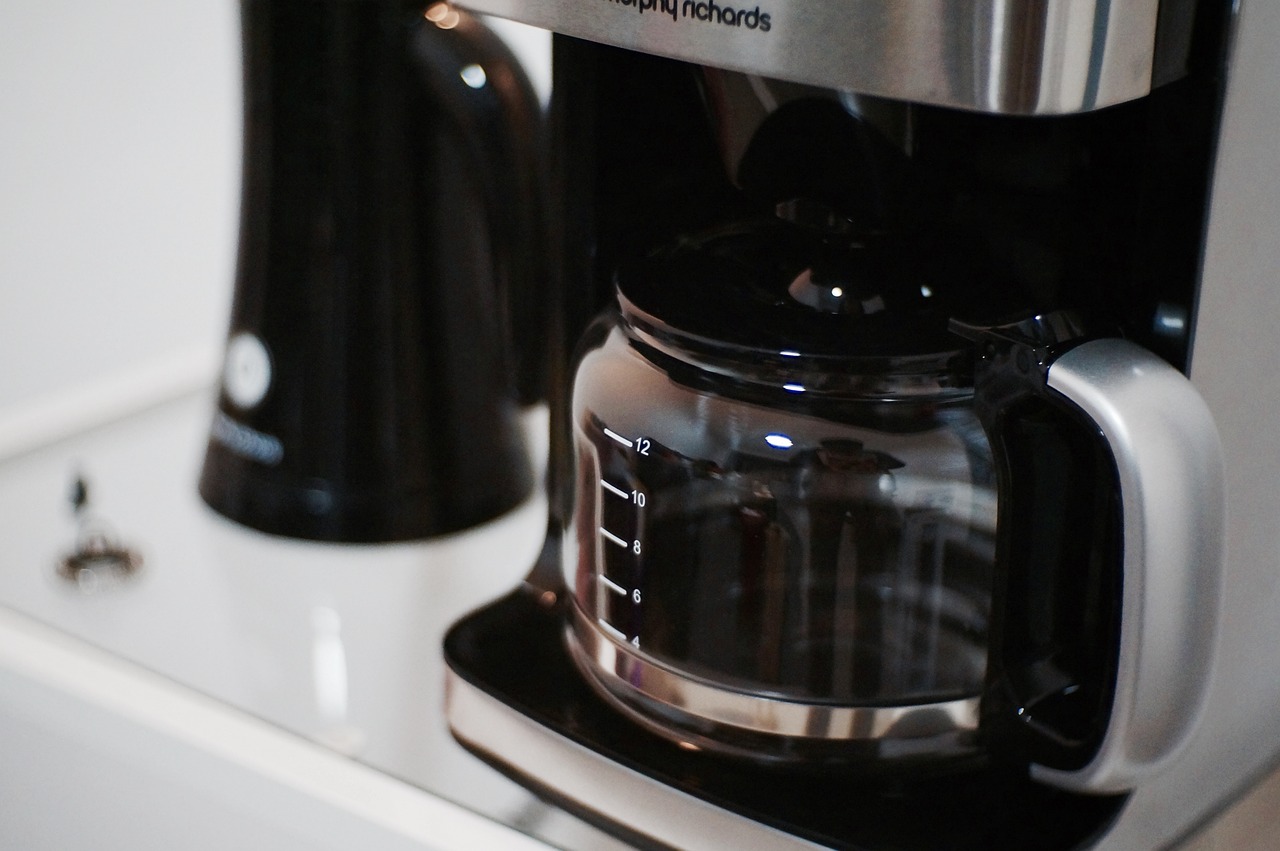 Top 7 Best Coffee Machines Under $100 for Small Spaces in 2024